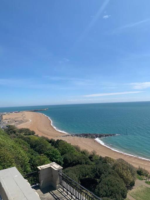 Beautifully Appointed, Period Seaside Apartment Folkestone Dış mekan fotoğraf